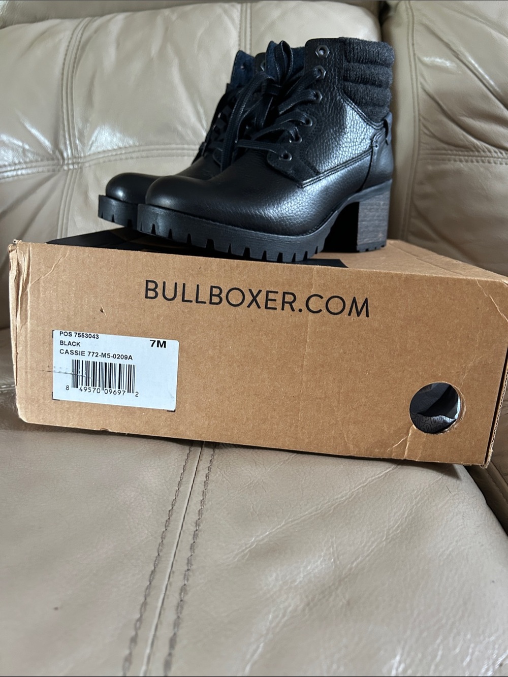 Bullboxer Women's Black Lace-Up Block Heel Ankle Boots